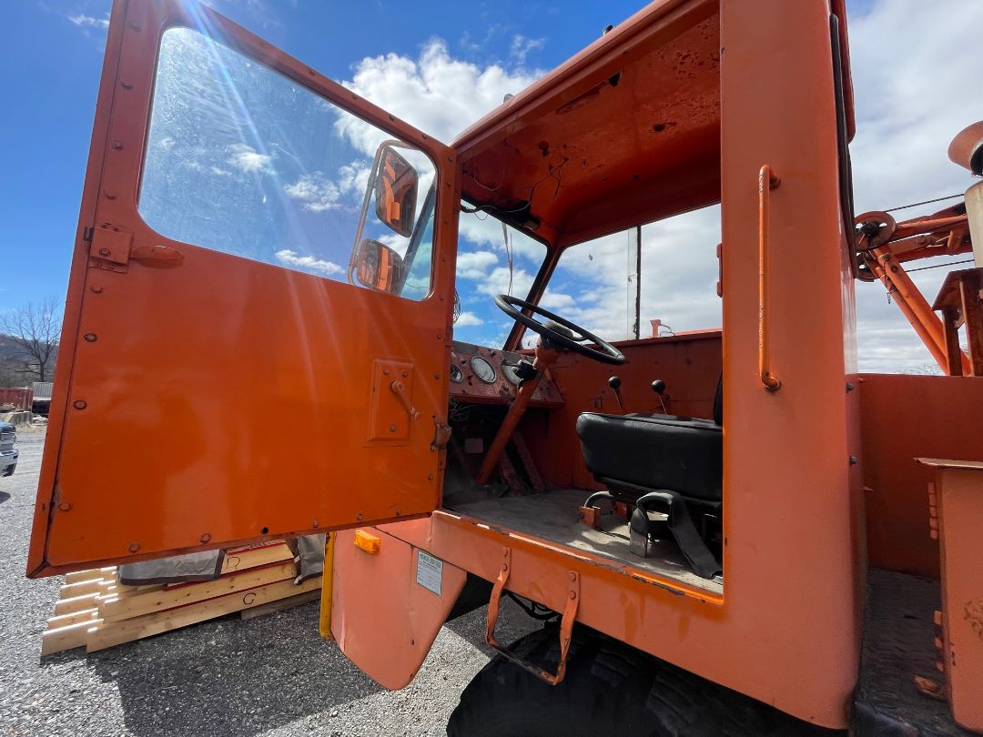 1967 P & H 650A-TC 50-Ton Crane - Image 5